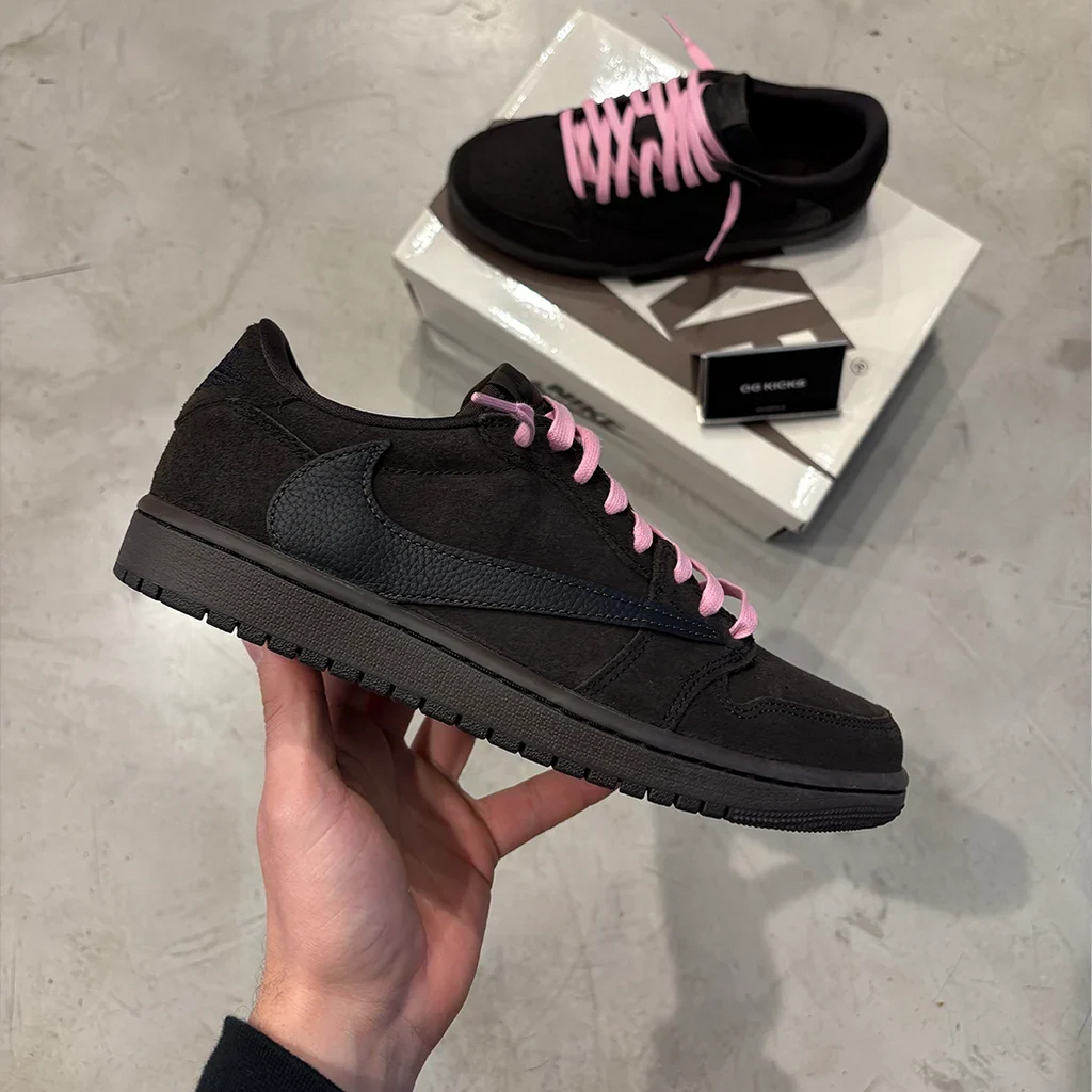 Travis Scott x Air Jordan 1 Low OG SP Velvet Brown