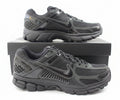 Nike Zoom Vomero 5 - Size UK 7